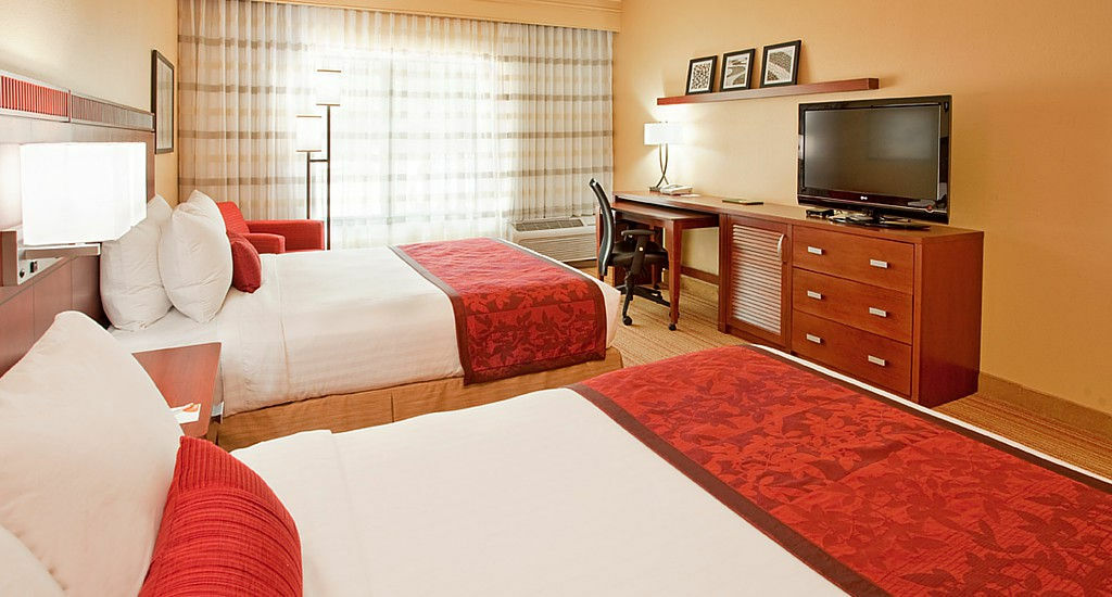 Courtyard Houston The Woodlands Hotel Bagian luar foto